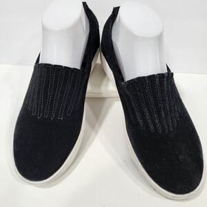 Skechers Air Cooled Memory Foam Shoe NWT